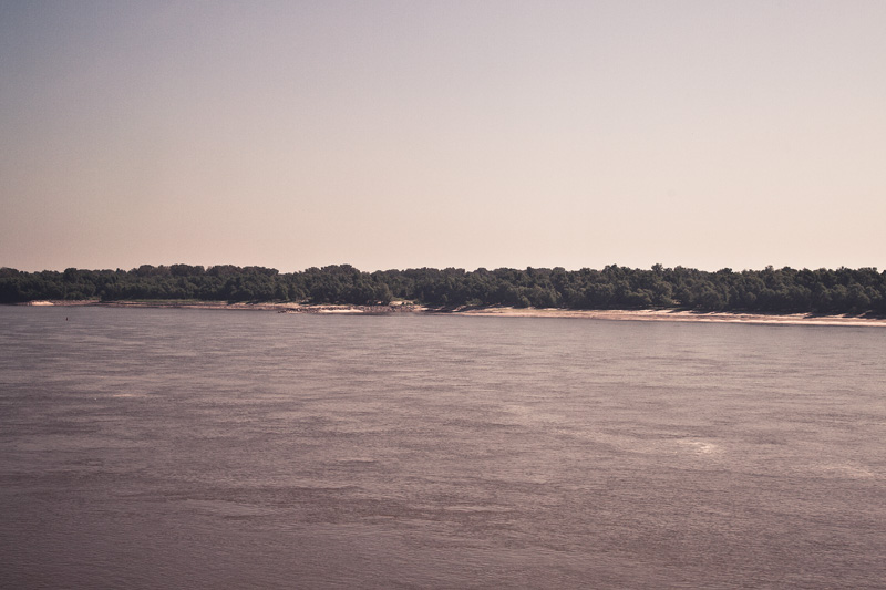 The Mississippi River seen from the Missouri side.