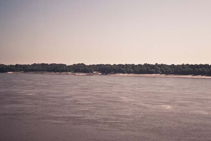 The Mississippi River seen from the Missouri side.